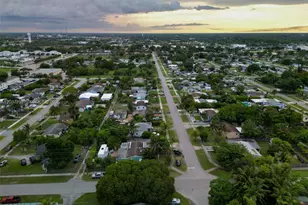 1550 NE 9th Ct, Homestead, FL 33033 - Photo 19