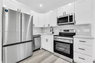 3300 SW 40th Ave, West Park, FL 33023 - Photo 9