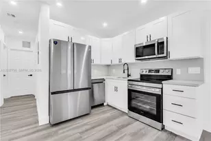 3300 SW 40th Ave, West Park, FL 33023 - Photo 7