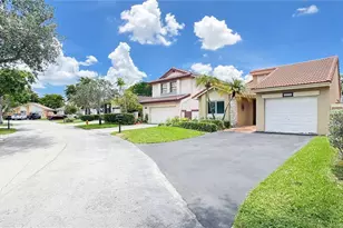 6316 NW 173rd St, Hialeah, FL 33015 - Photo 3