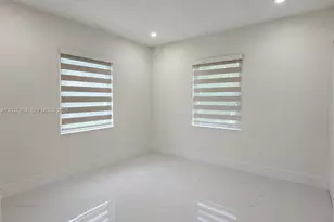 4240 SW 14th St, Miami, FL 33134 - Photo 13