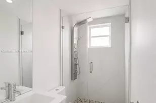 4240 SW 14th St, Miami, FL 33134 - Photo 9