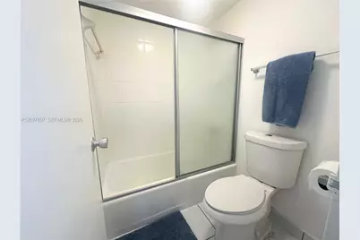 100 Lincoln Rd #307, Miami Beach, FL 33139 - Photo 11