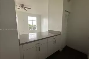 7420 W 20th Ave, Hialeah, FL 33016 - Photo 15