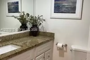 1050 SE 15th St, Fort Lauderdale, FL 33316 - Photo 17