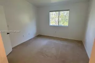 1271 SE 28th Ct, Homestead, FL 33035 - Photo 11
