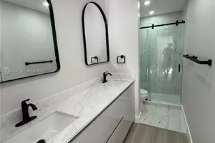 7502 SW 109th Pl, Miami, FL 33173 - Photo 9