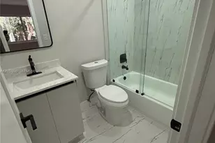 7502 SW 109th Pl, Miami, FL 33173 - Photo 11