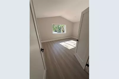 7502 SW 109th Pl, Miami, FL 33173 - Photo 7