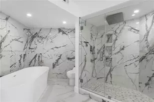 19195 NE 36th Ct, Aventura, FL 33180 - Photo 11