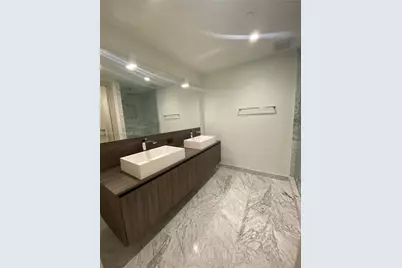 1000 Brickell Plaza #2007, Miami, FL 33131 - Photo 7