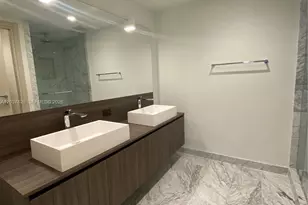 1000 Brickell Plaza, Miami, FL 33131 - Photo 7