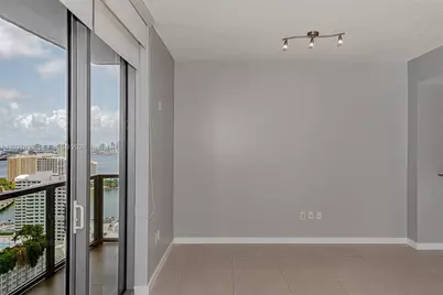 1050 Brickell Ave #2822, Miami, FL 33131 - Photo 19