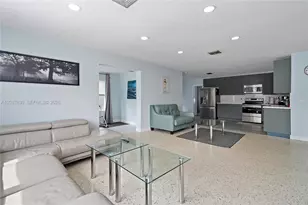 644 SW 7th Ct, Hallandale Beach, FL 33009 - Photo 5