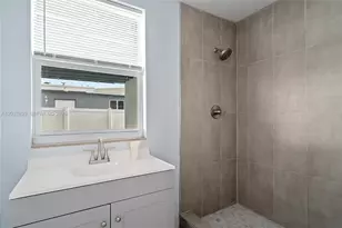 644 SW 7th Ct, Hallandale Beach, FL 33009 - Photo 23