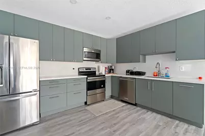 644 SW 7th Ct #0, Hallandale Beach, FL 33009 - Photo 15