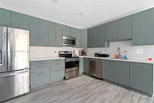 644 SW 7th Ct, Hallandale Beach, FL 33009 - Photo 15