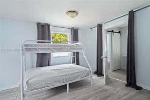 644 SW 7th Ct, Hallandale Beach, FL 33009 - Photo 21
