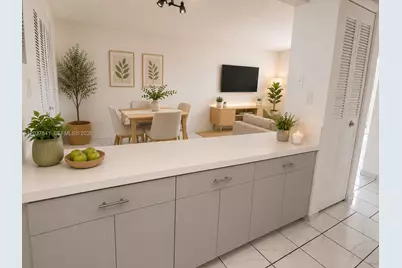 820 NW 87th Ave #201, Miami, FL 33172 - Photo 9