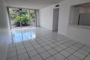 820 NW 87th Ave, Miami, FL 33172 - Photo 11