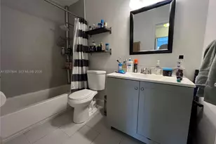 4910 NW 79th Ave, Doral, FL 33166 - Photo 11