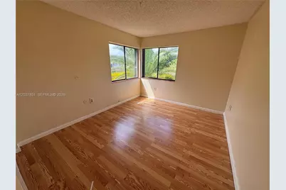 21738 SW 99th Ct, Cutler Bay, FL 33190 - Photo 15