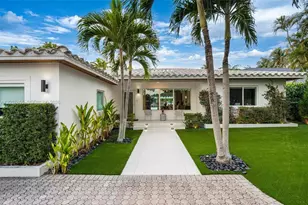1835 Daytonia Rd, Miami Beach, FL 33141 - Photo 1