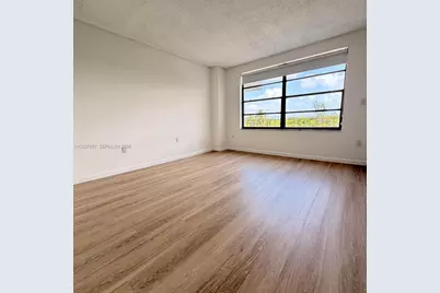 155 Ocean Lane Dr #504, Key Biscayne, FL 33149 - Photo 13
