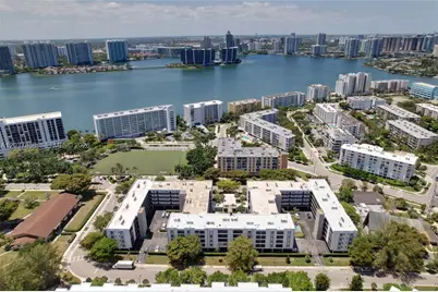201 178th Dr #423, Sunny Isles Beach, FL 33160 - Photo 21