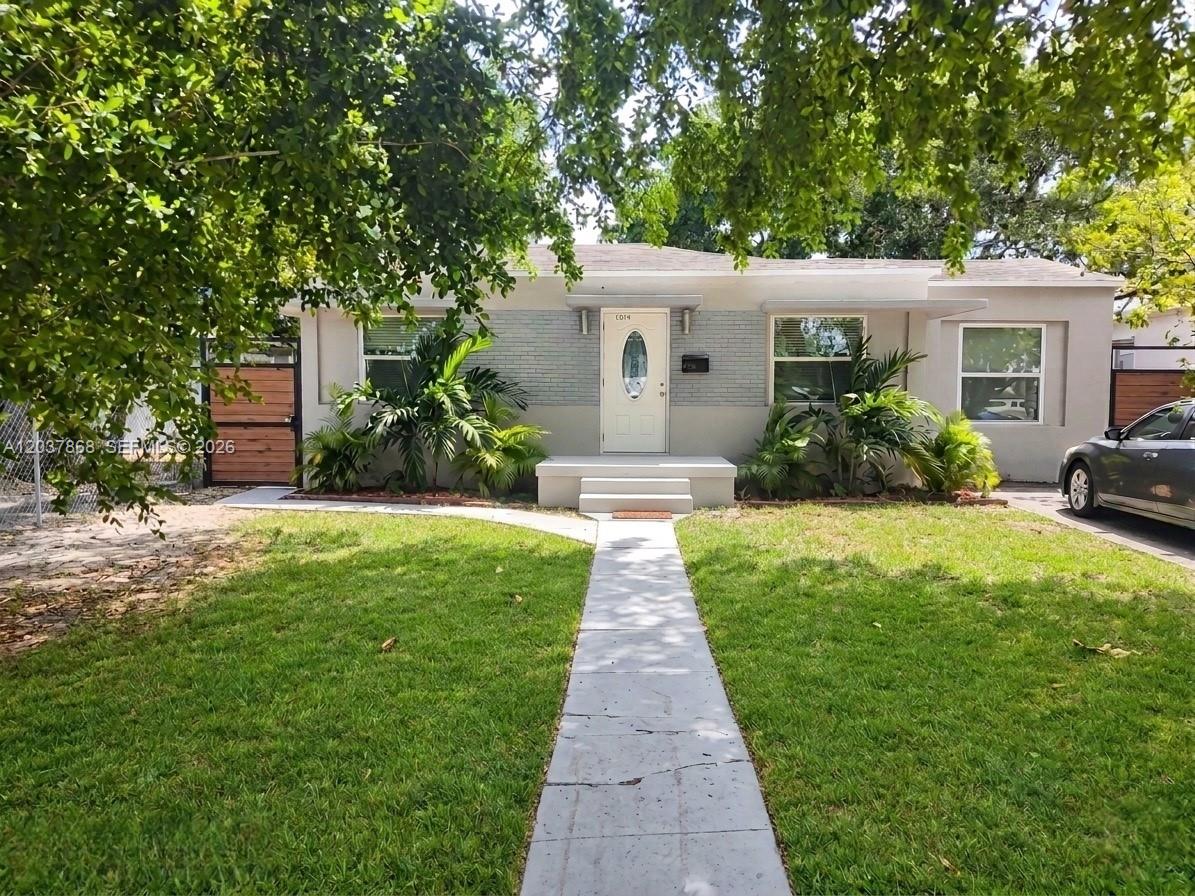 2434 Polk St - 2434 Polk St, Hollywood, FL 33020 Luxury Property | Jose Angel Pina