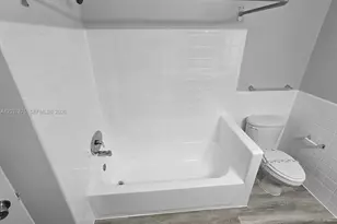 [Address not provided], Lauderdale Lakes, FL 33309 - Photo 13