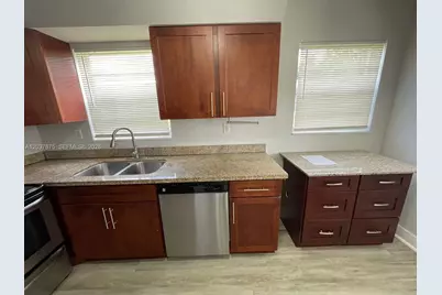 [Address not provided], Lauderdale Lakes, FL 33309 - Photo 5