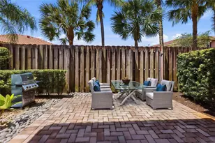 277 Las Brisas Cir, Sunrise, FL 33326 - Photo 15