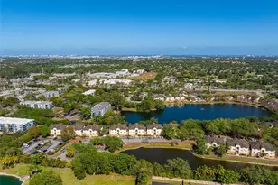 3690 N 56th Ave, Hollywood, FL 33021 - Photo 23