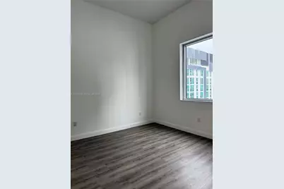1060 Brickell Ave #4115, Miami, FL 33131 - Photo 11
