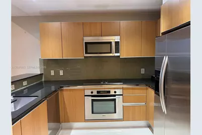 1060 Brickell Ave #4115, Miami, FL 33131 - Photo 1