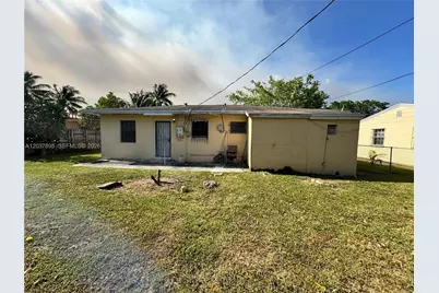 950 NE 160th St, North Miami Beach, FL 33162 - Photo 11