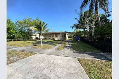 950 NE 160th St, North Miami Beach, FL 33162 - Photo 17