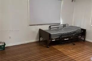 950 NE 160th St, North Miami Beach, FL 33162 - Photo 9