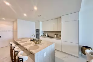 700 NE 24th St, Miami, FL 33137 - Photo 1