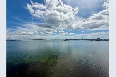 700 NE 24th St #1002, Miami, FL 33137 - Photo 3