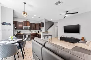 712 SW 2nd Way, Pompano Beach, FL 33060 - Photo 5