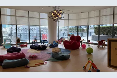 45 SW 9th St #1106, Miami, FL 33130 - Photo 27