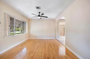 241 Hammond Dr, Miami Springs, FL 33166 - Photo 27