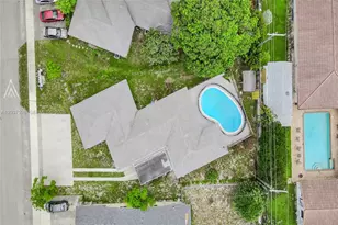 2343 NW 28th St, Oakland Park, FL 33311 - Photo 47