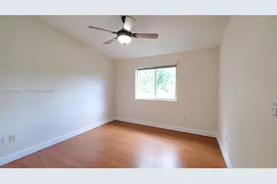 640 NW 79th Ave #202, Pembroke Pines, FL 33024 - Photo 5