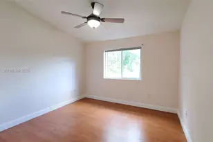 640 NW 79th Ave, Pembroke Pines, FL 33024 - Photo 5