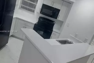 595 Vista Isles Dr, Sunrise, FL 33325 - Photo 15