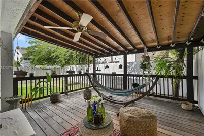 21150 NE 3rd Ave, Miami, FL 33179 - Photo 33