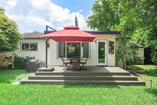 351 NE 117th St, Miami, FL 33161 - Photo 41
